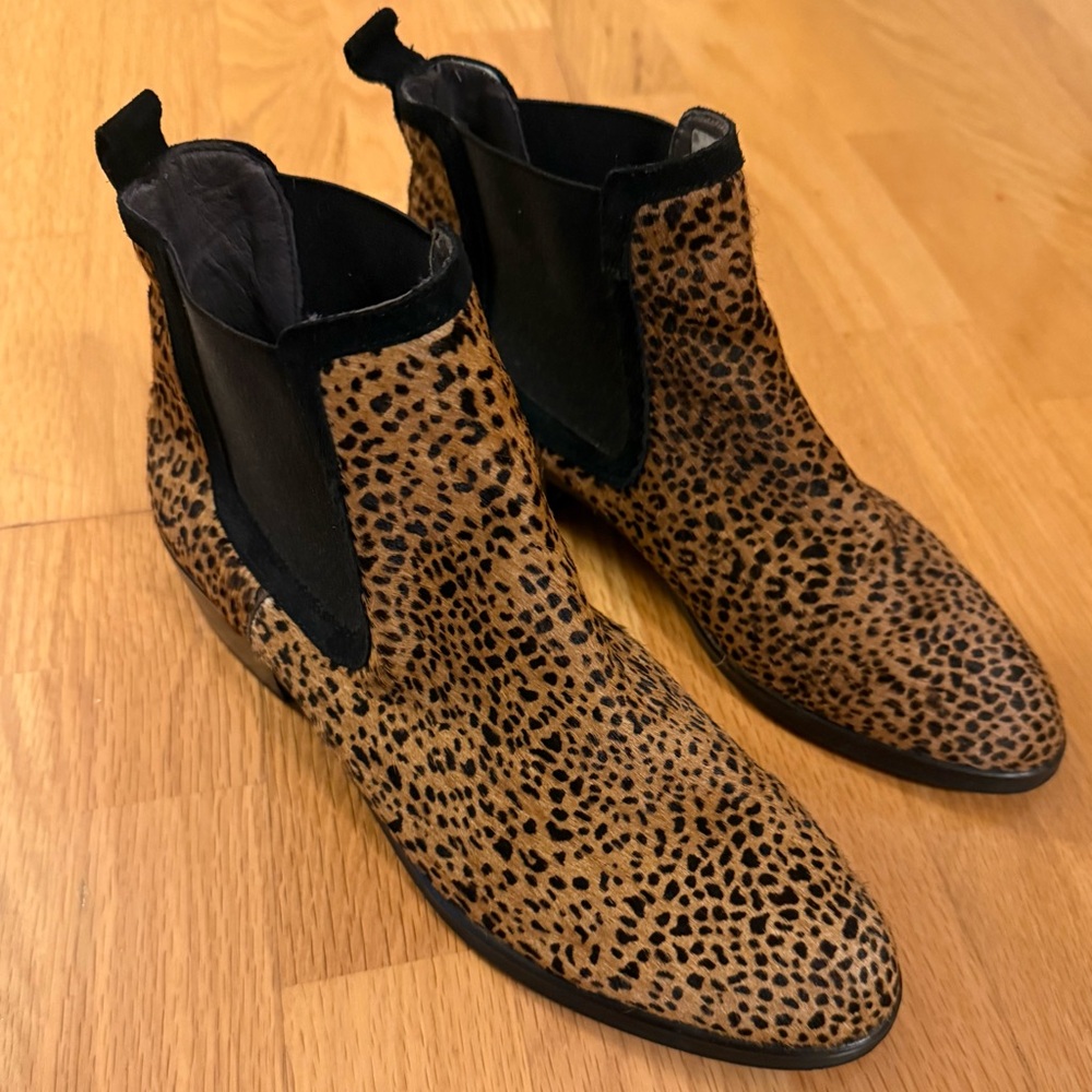 Kanna Leopard Print Leather/Pony Hair Pull-On Ankle Boots Spain EU 39 /US 8 EUC
